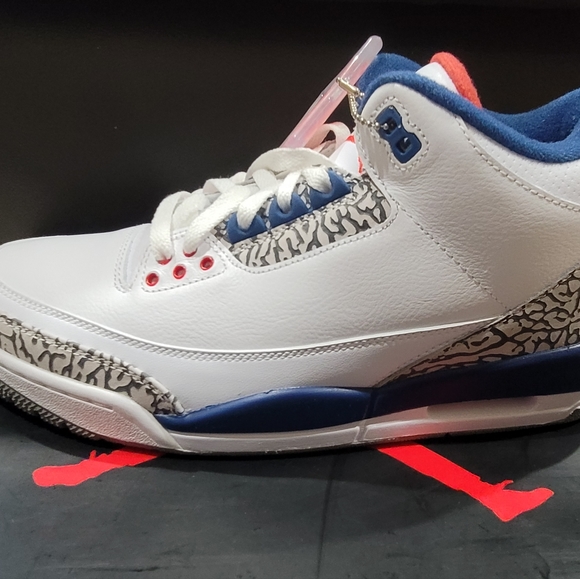 Jordan 3 - Picture 2 of 4